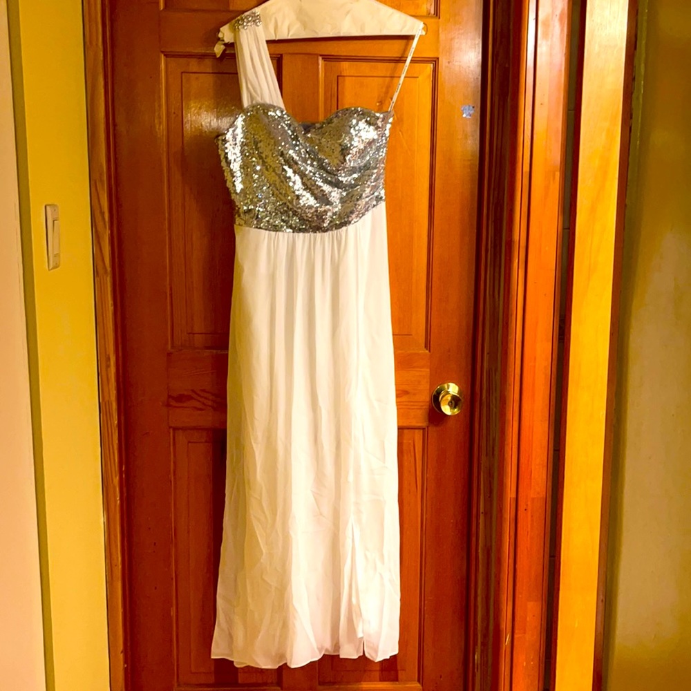 Beautiful sequin dress.